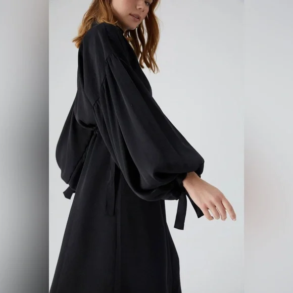 WAIST ADJUSTED DRESS BLACK 🎀 - Picture 4 of 4